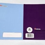 CUADERNO ENGRAPADO DE 40 HOJAS CON LINEAS.